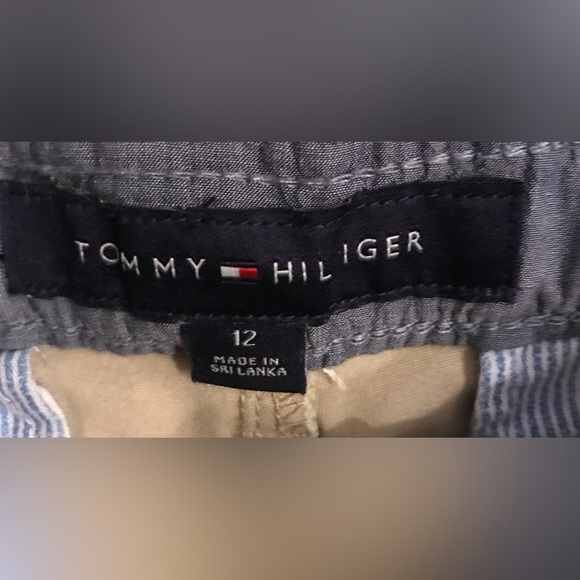 Tommy Hilfiger Shorts Flat Front Hidden Closure Size 12 - Picture 2 of 4